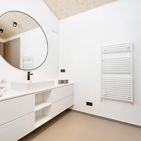 Velden - 24 Im Zentrum * フェルデン・アム・ヴェルターゼー